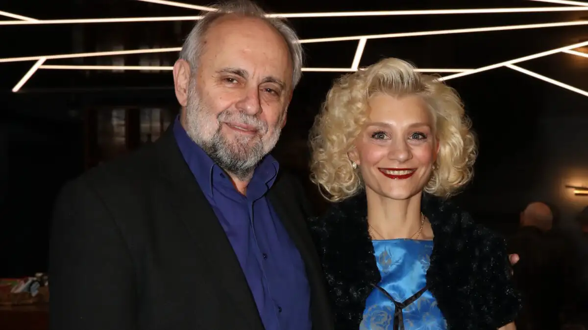 Σωτήρης Χατζάκης – Πολυξένη Μυλωνά: Γάμος, έκπληξη και απρόοπτο με ταξιτζή