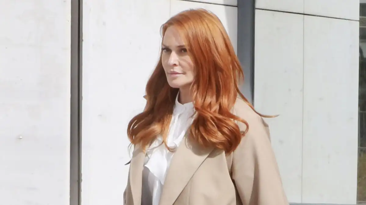 Σίσσυ Χρηστίδου: Αδυνατεί να ακούσει φωνητικά μηνύματα ή να δει βίντεο της μητέρας της