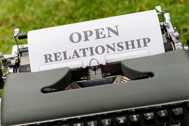 «Όταν το σεξ δεν αρκεί, αλλά η αγάπη μένει: 10 χρόνια σε ανοιχτή σχέση»- της Αναστασίας Μιχαλέα