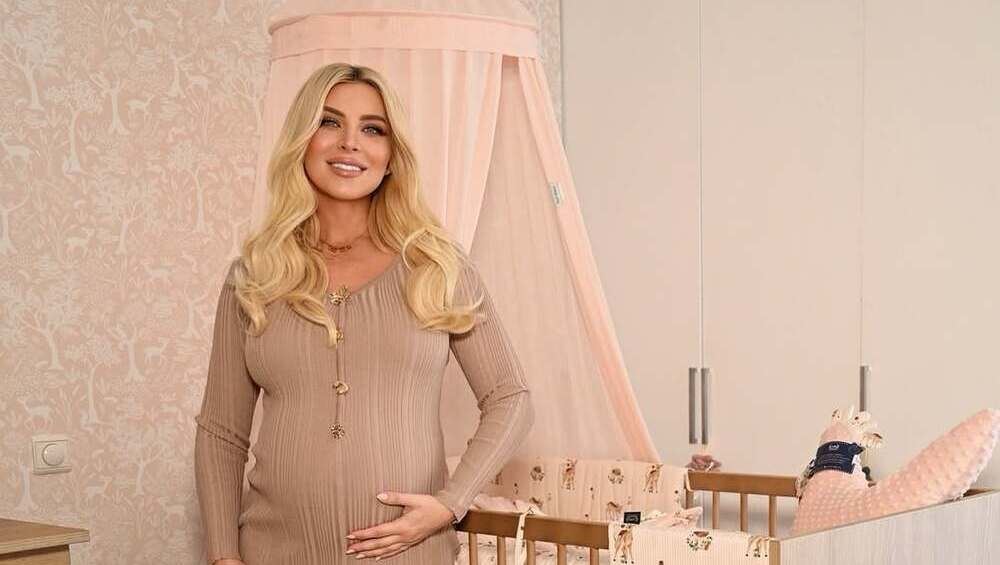 Κατερίνα Καινούργιου: Γέννησε κοριτσάκι – Το όνομα της μικρής και η συγκίνηση του συντρόφου της