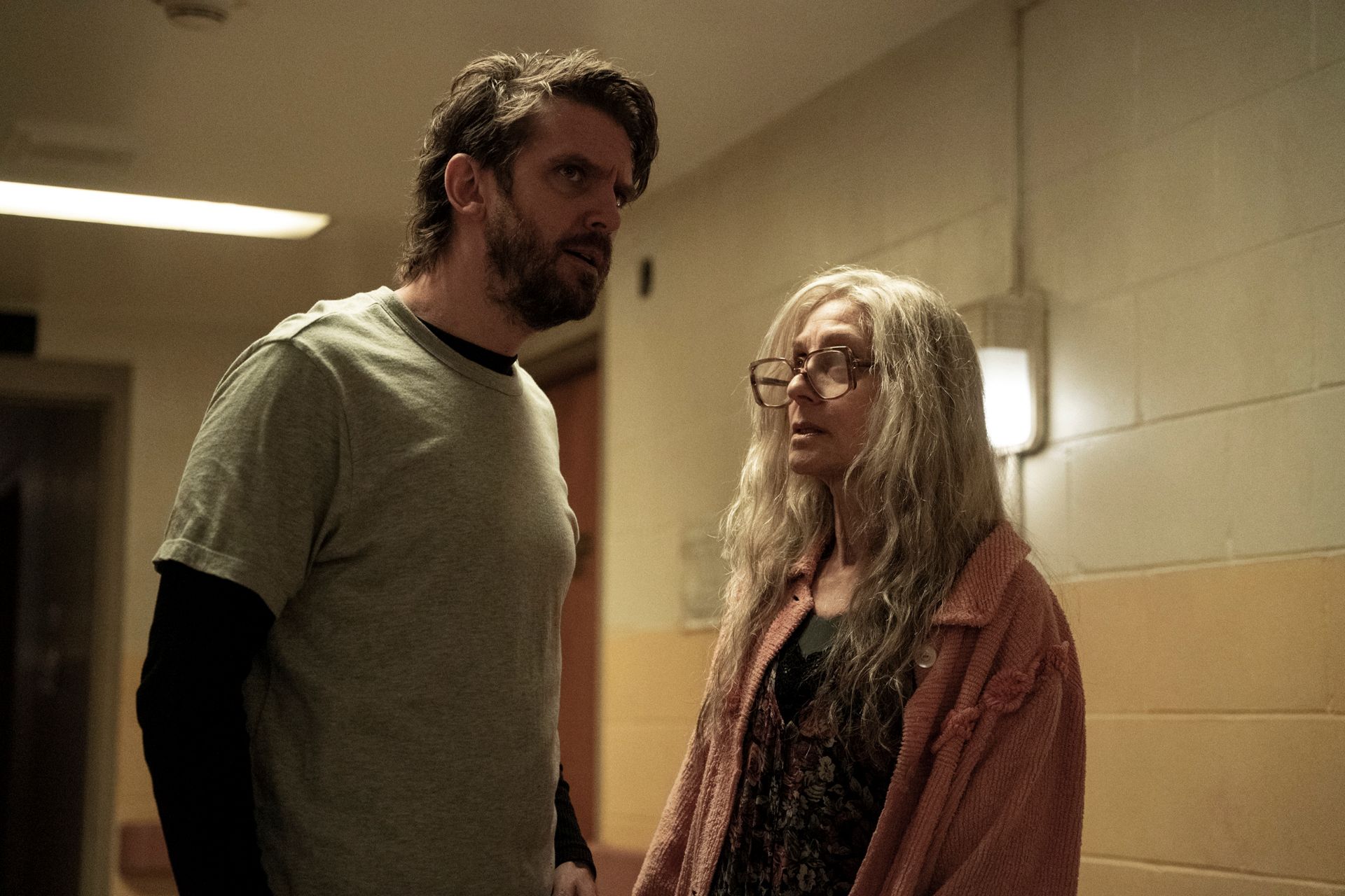 COSMOTE TV: Μάιος με το «A Complete Unknown» με τον Τιμοτέ Σαλαμέ και το «Dutton Ranch» από τον κόσμο του «Yellowstone»