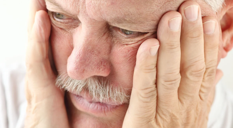 Ανεύρυσμα: Πότε αυξάνεται ο κίνδυνος και ποια σημάδια απαιτούν άμεση προσοχή