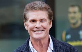 Ντέιβιντ Χέισελχοφ: Σπάνια δημόσια εμφάνιση με τη σύζυγό του Ντέιβιντ Χέισελχοφ: Σπάνια δημόσια εμφάνιση με τη σύζυγό του