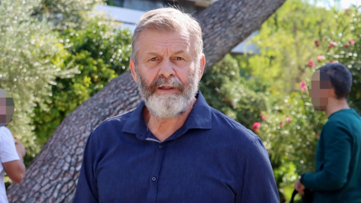 Απόστολος Γκλέτσος: «Είμαι 60 ετών – κανείς δεν χαίρεται όταν γερνάει»