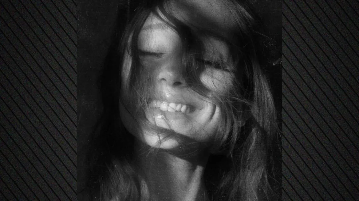 "Ariana Grande: Η ανακοίνωση για το νέο της άλμπουμ"