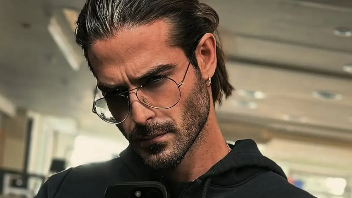 Άρης Μουγκοπέτρος: Επιστροφή στη δισκογραφία με το νέο τραγούδι «Comeback»