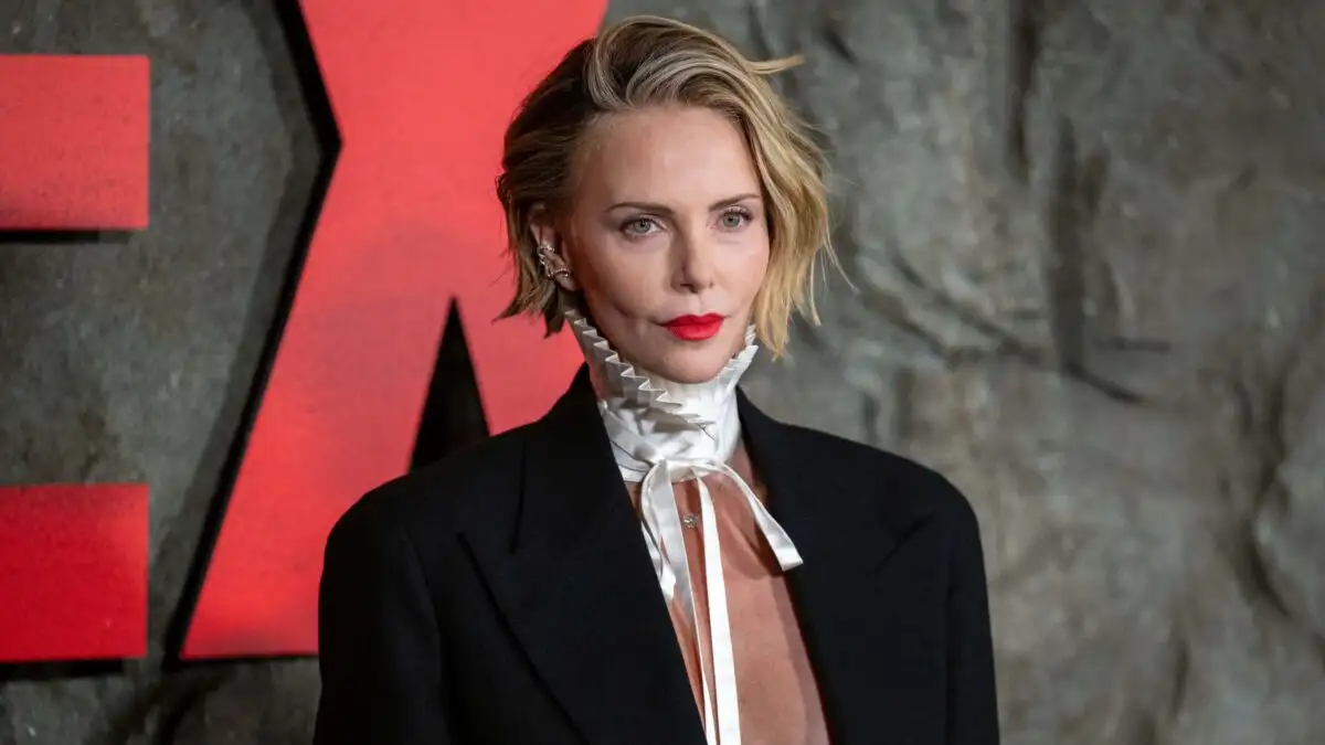 Σαρλίζ Θερόν: «Τι κάνεις όλη μέρα;» – Η αφοπλιστική ερώτηση της κόρης της