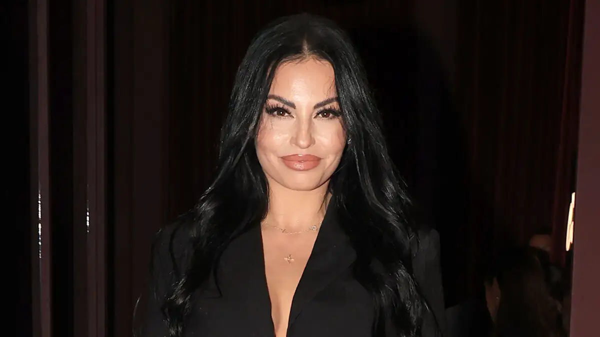 Η Δήμητρα Αλεξανδράκη για τον Κώστας Τσουρός: «Είναι ασέβαστος – δεν θα έπρεπε να είναι στην τηλεόραση»