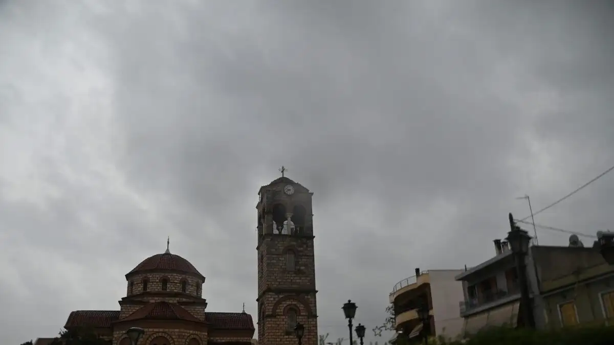 Καιρός Μεγάλη Τετάρτη: Βροχές στο βόρειο Αιγαίο και τα ηπειρωτικά – Αναλυτική πρόγνωση