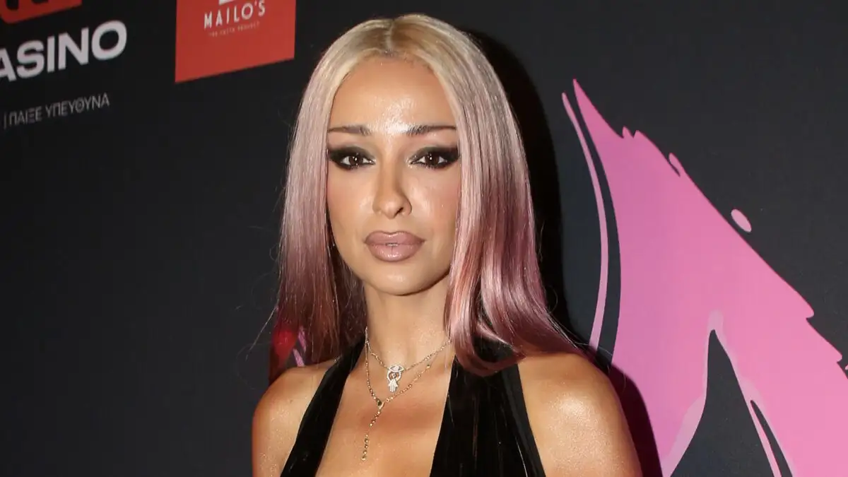 Ελένη Φουρέιρα: Έφτιαξε πασχαλινά κουλουράκια για τον γιο της, Ερμή