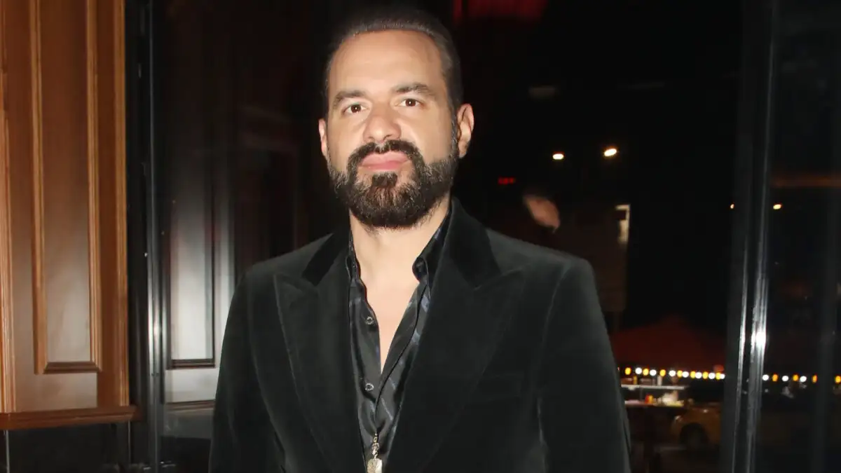 Γιώργος Αρσενάκος: Έκπληξη από τους συνεργάτες του στην Panik για τα γενέθλιά του