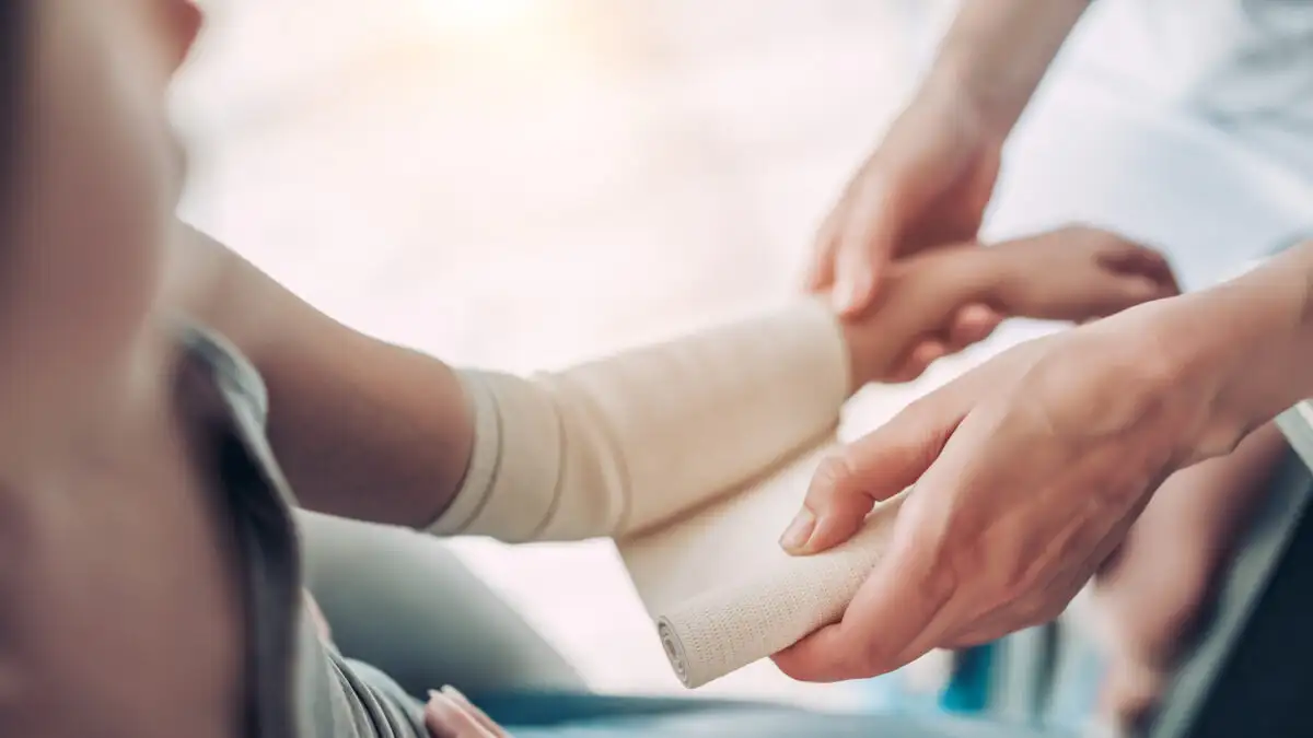 Πάσχα 2026: Πώς να κρατήσετε τα παιδιά ασφαλή κατά τις διακοπές