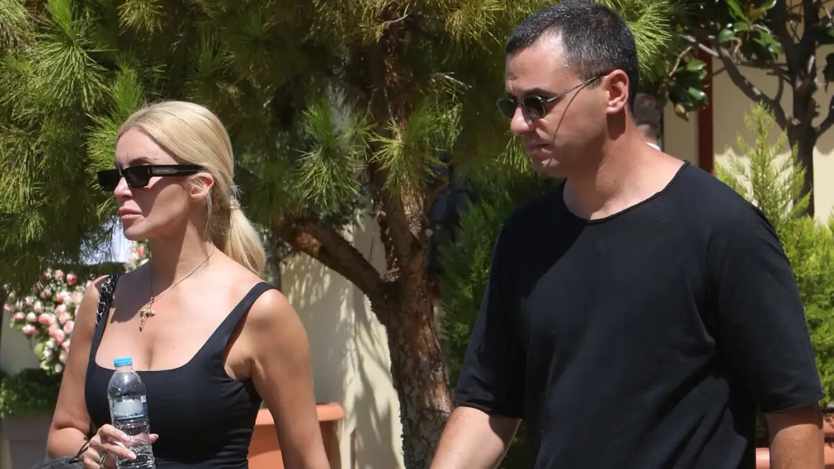 Ο Παναγιώτης Κουτσουμπής γιόρτασε τα 5 χρόνια του εστιατορίου του στο Κολωνάκι