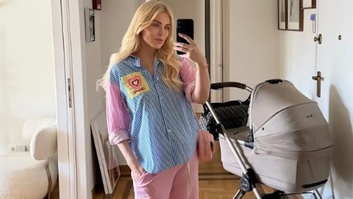 Η Κατερίνα Καινούργιου ποζάρει 20 μέρες μετά τη γέννα – Η ολόσωμη selfie που συζητήθηκε