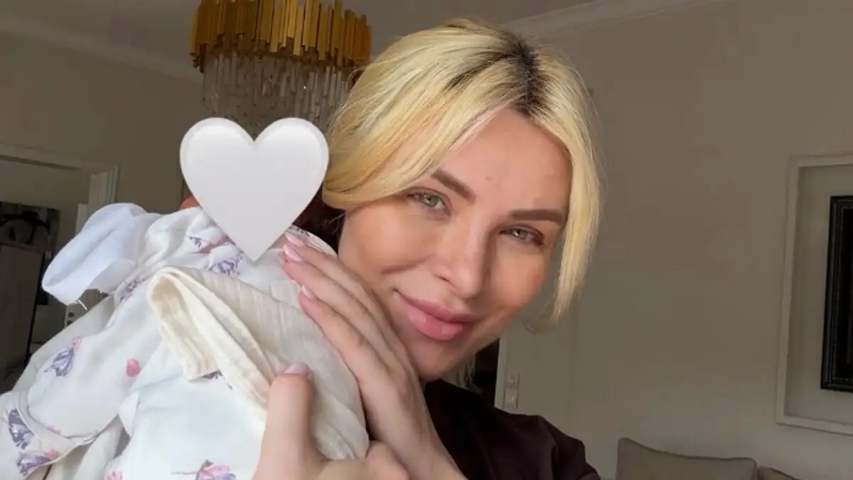 Η Κατερίνα Καινούργιου ξεσπά για εικόνες AI – «Δεν είναι το παιδί μου»