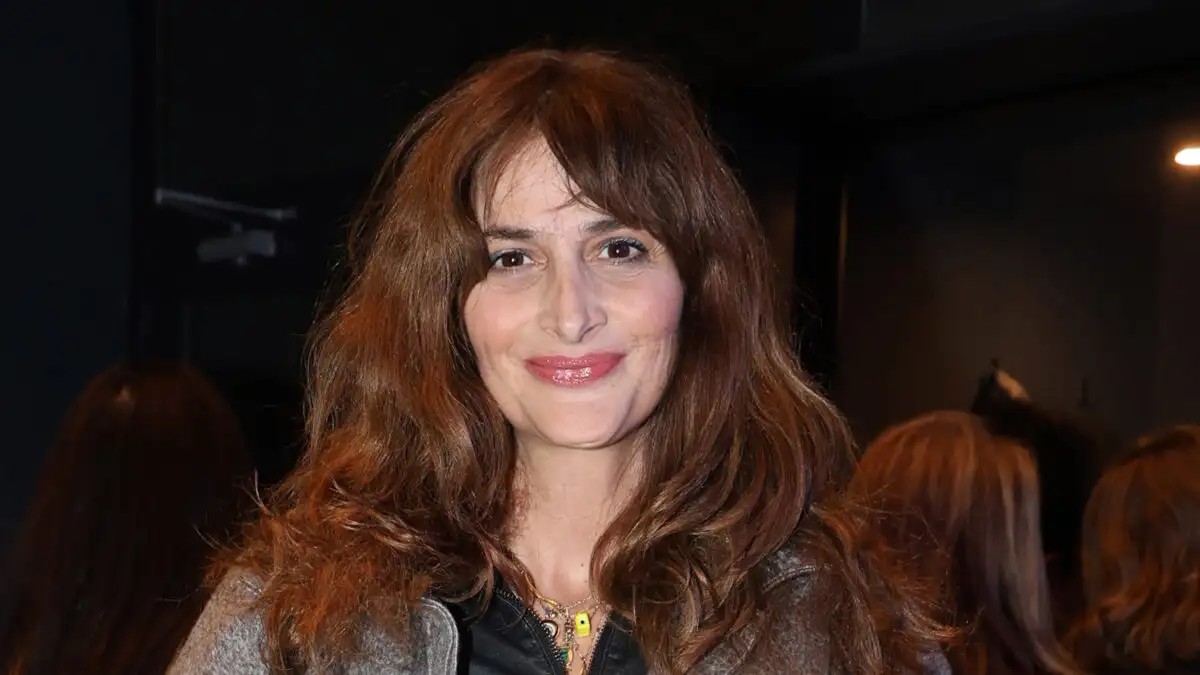 "Μαρία Κωνσταντάκη: Το παρασκήνιο του ραδιοφώνου και τα «μαχαιρώματα» πίσω από τα μικρόφωνα"