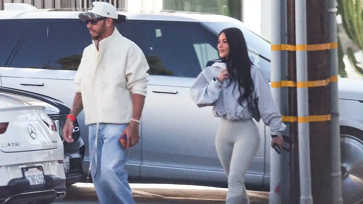 Kim Kardashian & Lewis Hamilton: Ρομαντικές στιγμές σε παραλία του Μαλιμπού