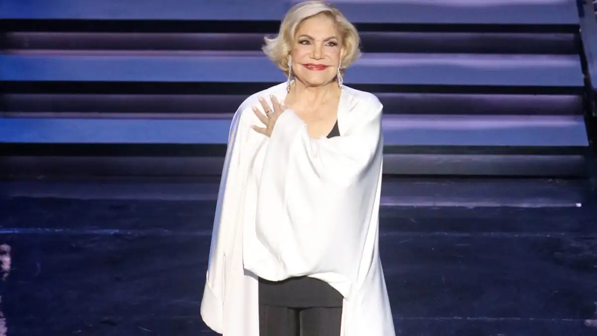 Μαίρη Αυγερινοπούλου: «Ετοιμαζόμαστε για τα σαράντα της Μαρινέλλα» — Η συμβουλή στη Γαρυφαλλιά Καληφώνη