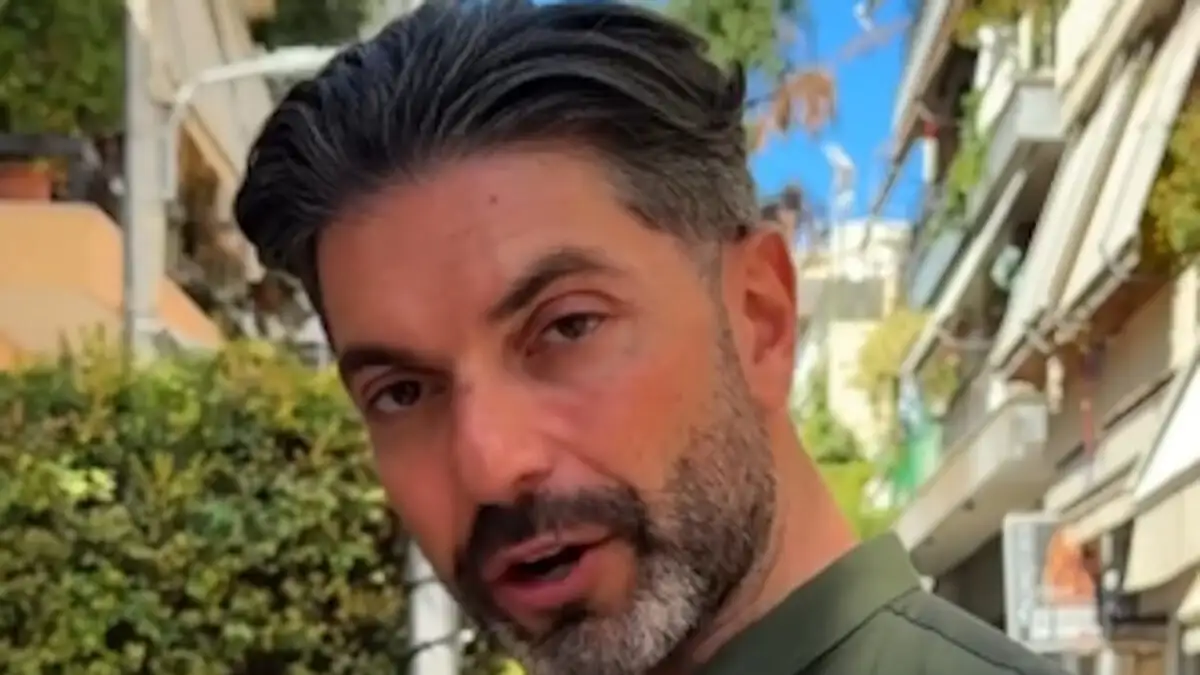 Σπύρος Μαρτίκας: «Θα πληρώσεις για την αχάριστη αλητεία σου» – Μήνυμα στον άντρα που του έκλεψε το κινητό