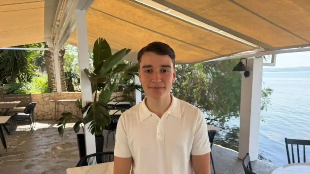 "Ηρωική παρέμβαση σε εστιατόριο στη Θεσσαλονίκη – Έσωσε γυναίκα που πνιγόταν"