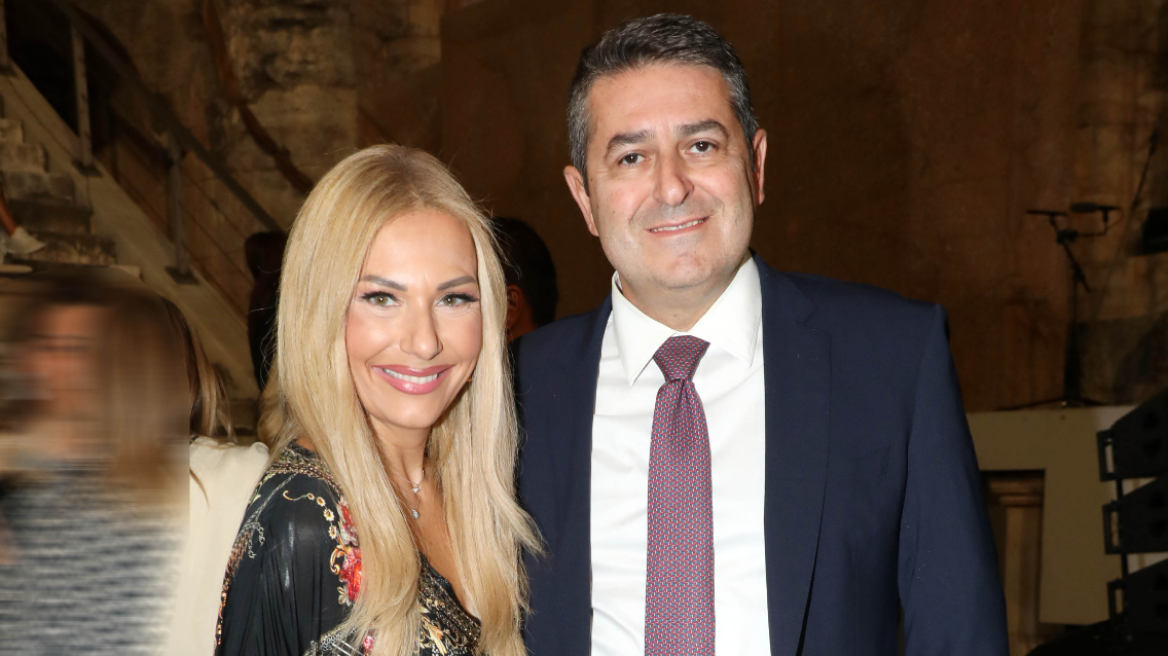 Τίνα Μεσσαροπούλου: Η αιφνίδια αποχώρηση από το Happy Day μετά το περιστατικό με τον Γιώργος Μυλωνάκης Τίνα Μεσσαροπούλου: Η αιφνίδια αποχώρηση από το Happy Day μετά το περιστατικό με τον Γιώργος Μυλωνάκης