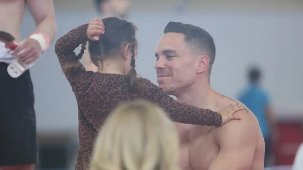 Λευτέρης Πετρούνιας: Συγκίνηση όταν οι κόρες του τον είδαν να κατακτά το χρυσό στο Κάιρο