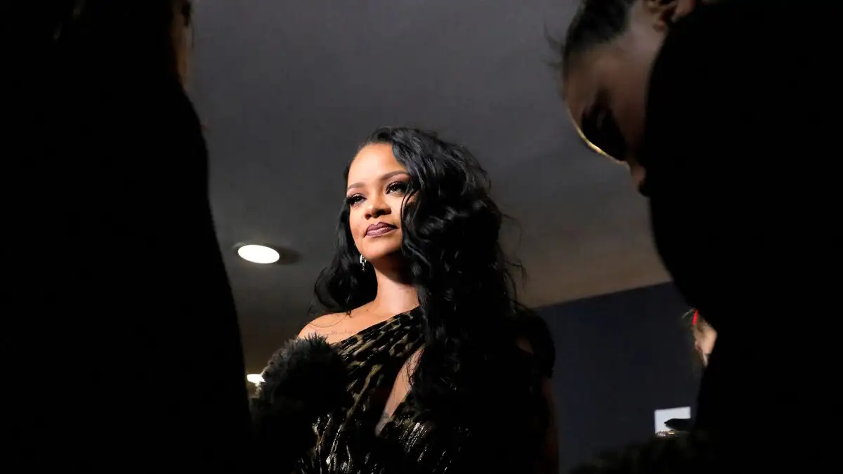 Η Rihanna σε τρυφερή φωτογράφιση με την κόρη της – Στο επίκεντρο το εξώφυλλο