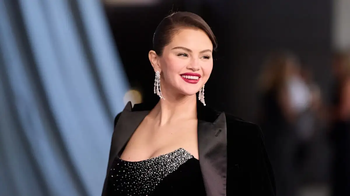 Όταν η Selena Gomez συναντά το σινεμά του Brady Corbet: ένα γουέστερν αλλιώς