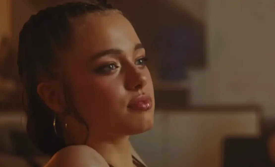 Η Σιλό Τζολί κάνει το ντεμπούτο της σε K-pop βίντεο κλιπ