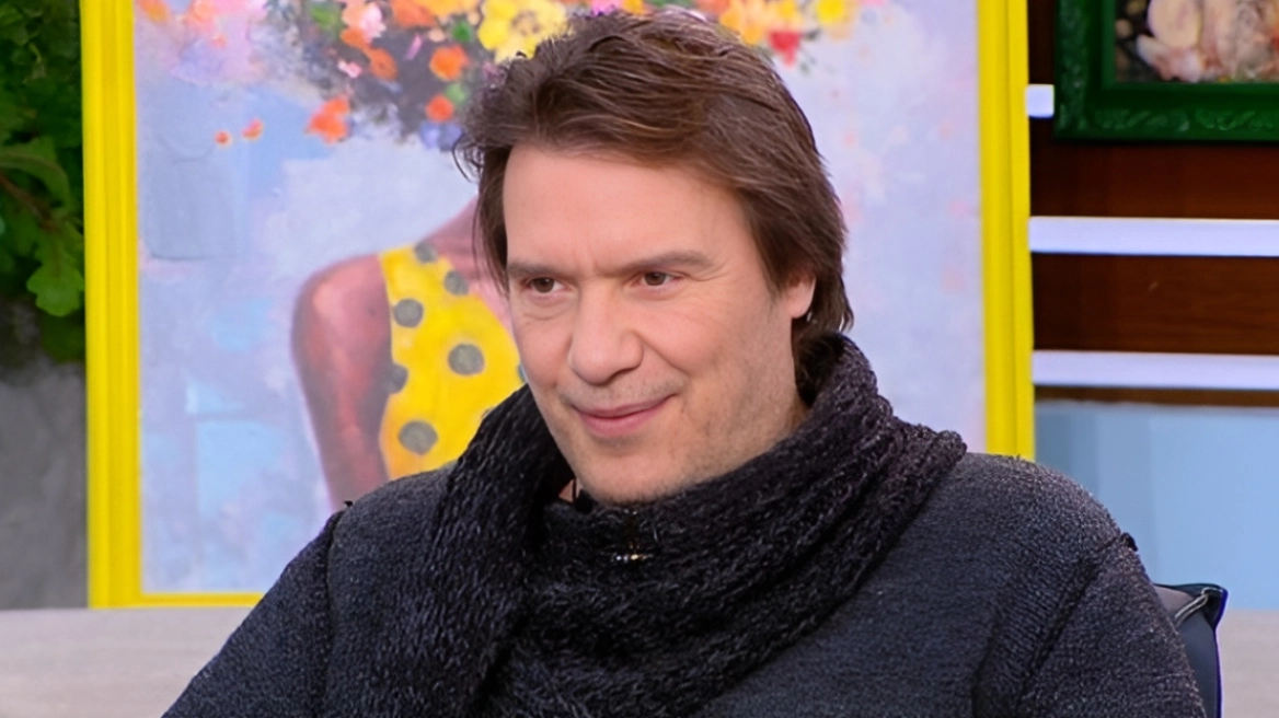 Στράτος Τζώρτζογλου για τη Μαριόλα: «Φιλήθηκε στα μπουζούκια με κάποιον που ξέρει τρεις μέρες – Γιατί δεν μου το είπε;»