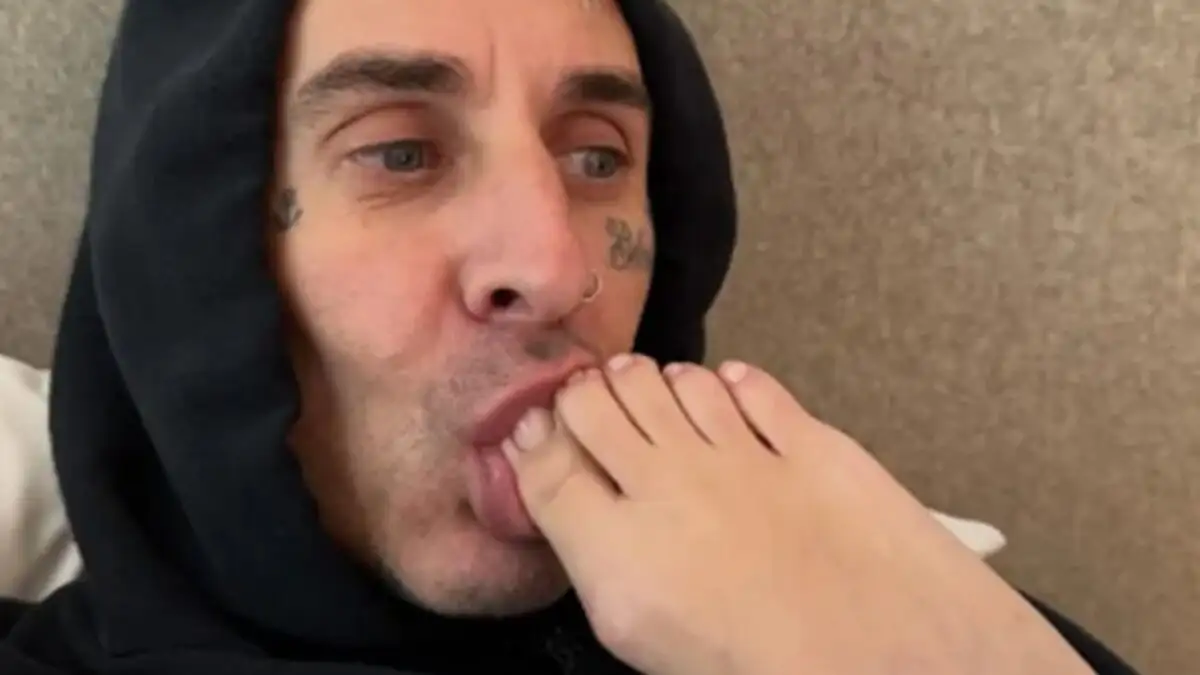 Σάλος για την Κόρτνεϊ Καρντάσιαν: Η ιδιαίτερη κίνηση του Τράβις Μπάρκερ στα 47α γενέθλιά της