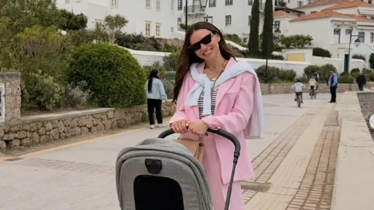 Ελένη Τσολάκη: Πασχαλινή βόλτα με την κόρη της και το «ευχαριστώ» για τις ευχές γενεθλίων Ελένη Τσολάκη: Πασχαλινή βόλτα με την κόρη της και το «ευχαριστώ» για τις ευχές γενεθλίων