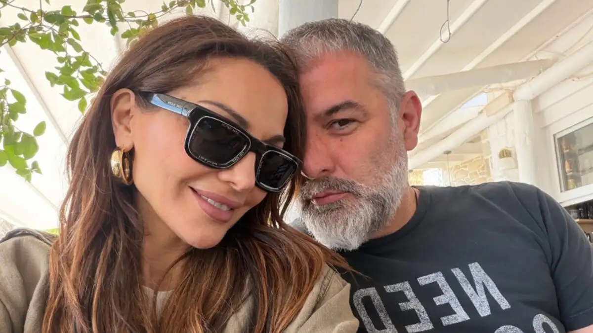 Δέσποινα Βανδή – Βασίλης Μπισμπίκης: Πάσχα στην Κρήτη με ήλιο και χαλάρωση