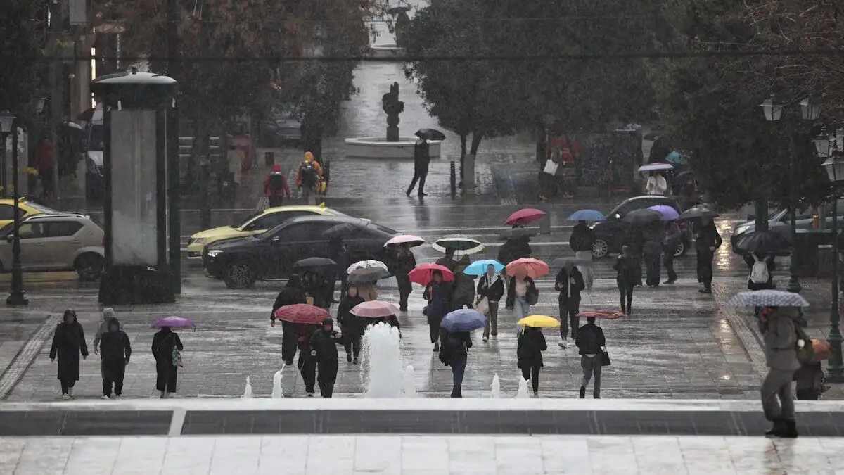 Κακοκαιρία Erminio: Μήνυμα του 112 στην Αττική – «Περιορίστε τις μετακινήσεις από το απόγευμα έως τα μεσάνυχτα»