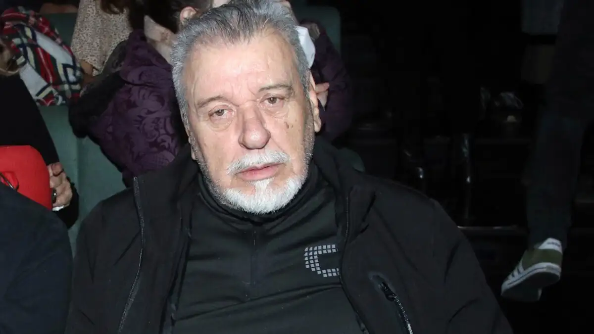 Τάσος Χαλκιάς: «Έτρωγα μπουνιές από τον πατέρα μου, αλλά ήταν από αγάπη – Δεν αισθάνομαι κακοποιημένος»