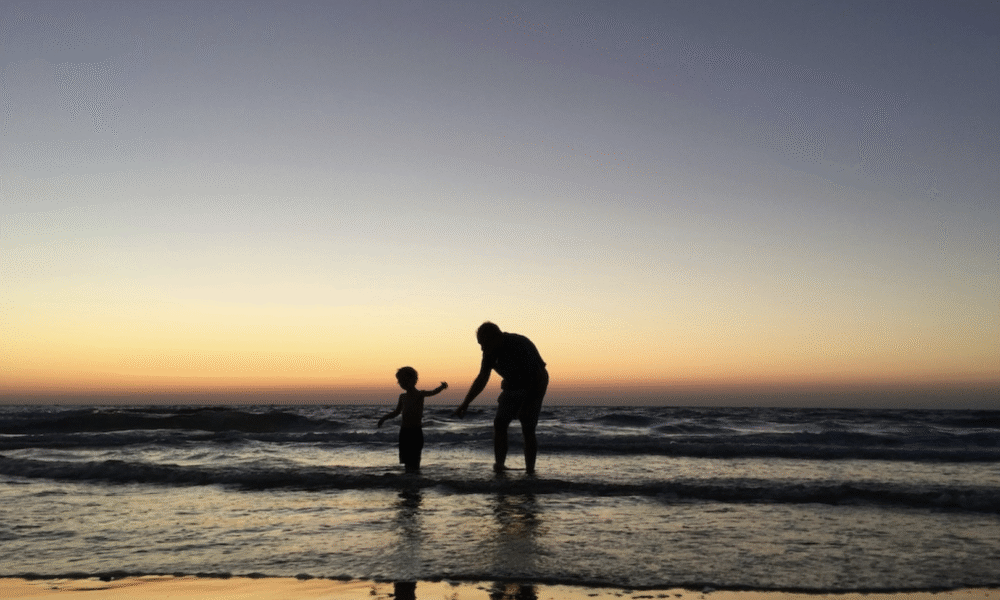 Κατάθλιψη στους γονείς: Πώς μπορεί να επηρεάσει την ψυχολογία των παιδιών για δεκαετίες