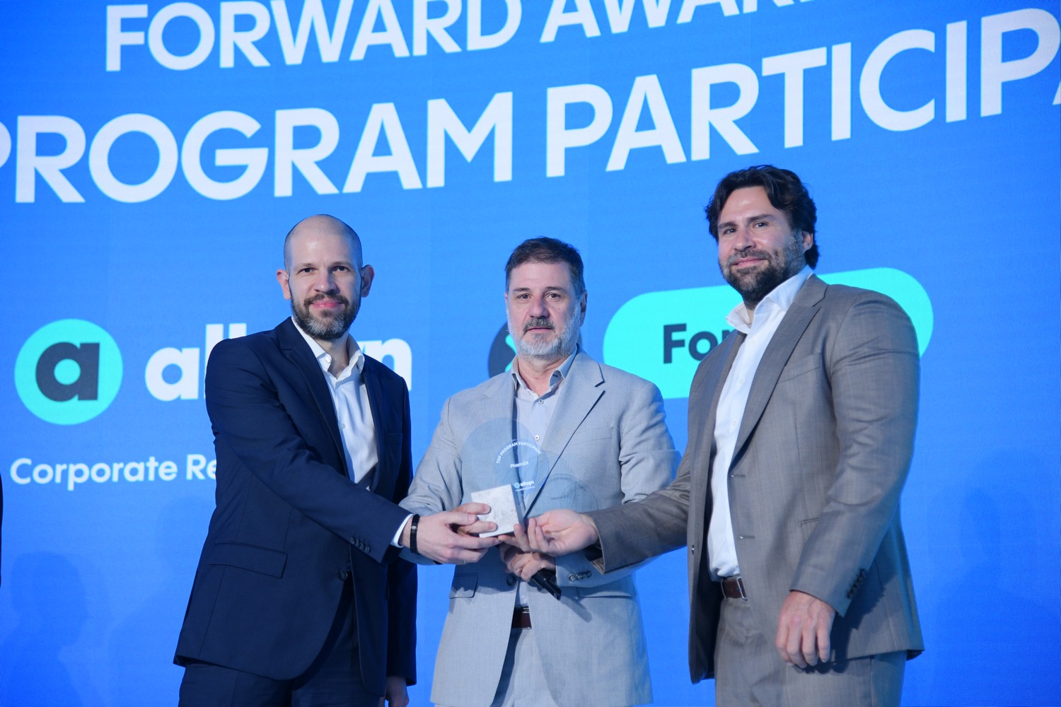 Η Allwyn Hellas γιόρτασε τα 10 χρόνια του προγράμματος Forward με 100 επιχειρήσεις στην οικογένειά του