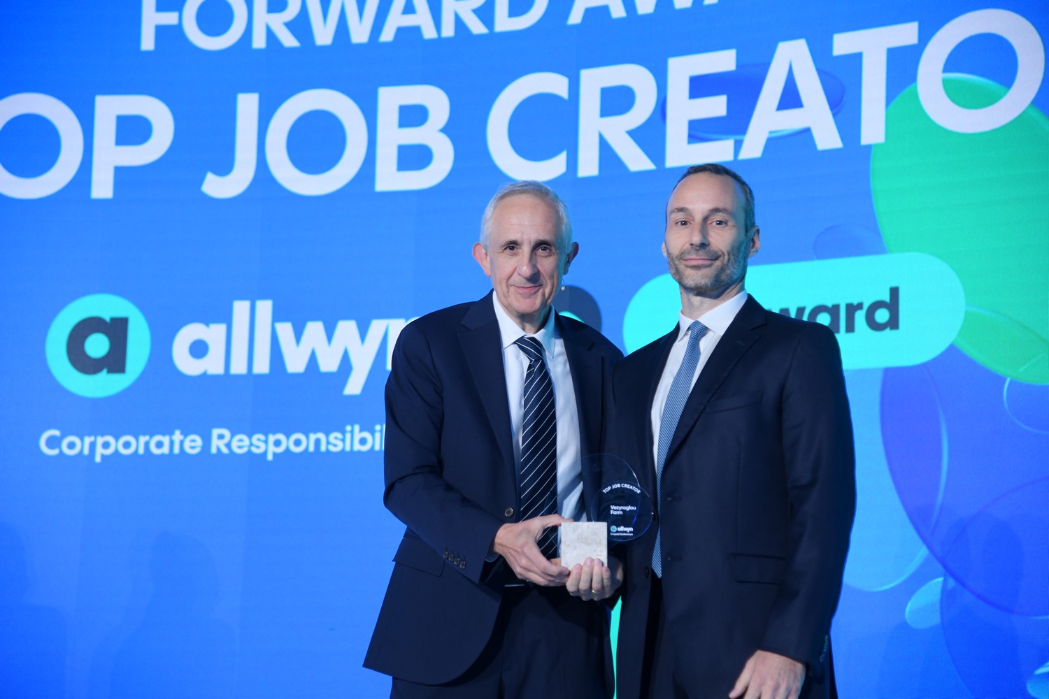 Η Allwyn Hellas γιόρτασε τα 10 χρόνια του προγράμματος Forward με 100 επιχειρήσεις στην οικογένειά του