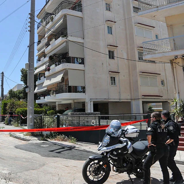 Ηλιουπολη: Πέθανε και η δεύτερη 17χρονη μαθήτρια που έκανε τη βουτιά θανάτου από πολυκατοικία