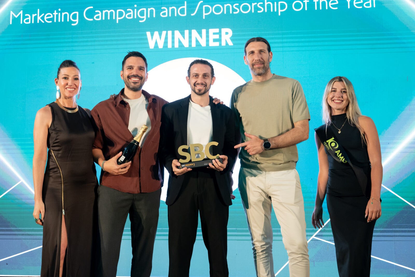 Ευρωπαϊκή πρωτιά για την Allwyn Hellas και το Pamestoixima.gr στα SBC Awards 2026 – Σημαντική διάκριση για την καμπάνια “King of Promos” και την καινοτόμα χορηγία της ΜΠΑΜ FC