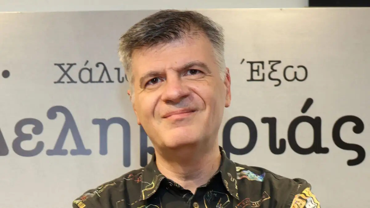 Φοίβος Δεληβοριάς για Ακύλα: «Εύχομαι αυτή η εμπειρία να τον δυναμώσει»