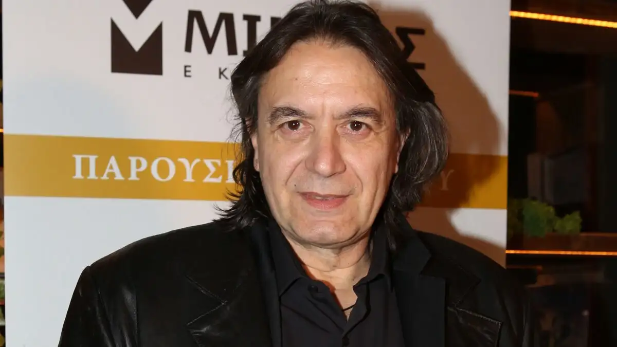 «Γιάννης Κότσιρας: Η μουσική μου δεν εντυπωσιάζει τα παιδιά μου – και αυτό είναι το πιο φυσιολογικό»