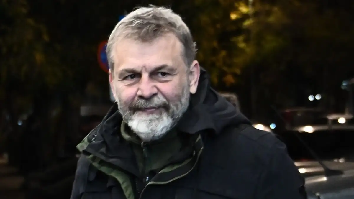Απόστολος Γκλέτσος: «Δεν μαρτυράει η γίδα, μαρτυράει το κέρατο» – Η αναφορά του στην ηλικία και το μπότοξ