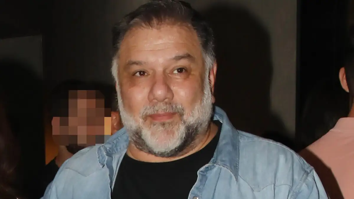 Γρηγόρης Αρναούτογλου: «Ήμασταν 11 χρόνια αχώριστοι, έφυγα για να παρουσιάσω το “Nomads” και ο σκύλος μου πέθανε»