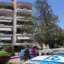 Συγκίνηση στο τρισάγιο για τις δύο 17χρονες στην Ηλιούπολη: «Να ακούμε τα παιδιά μας πριν να είναι αργά»