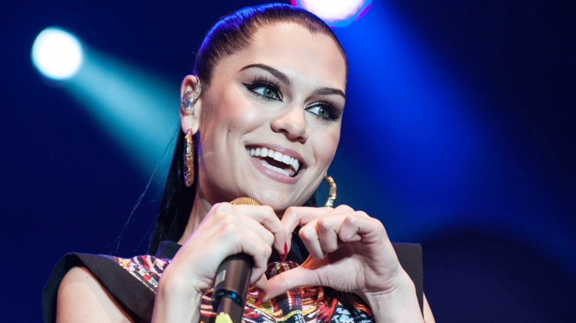 Η Jessie J ανακοίνωσε ότι είναι «καθαρή» από τον καρκίνο Η Jessie J ανακοίνωσε ότι είναι «καθαρή» από τον καρκίνο