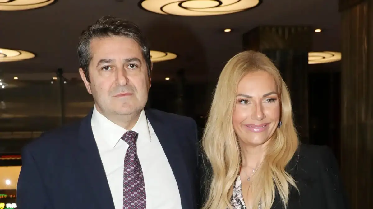 Τίνα Μεσσαροπούλου για Γιώργο Μυλωνάκη: «Εύχομαι όλα να πάνε καλά και να επιστρέψω σύντομα κοντά σας» Τίνα Μεσσαροπούλου για Γιώργο Μυλωνάκη: «Εύχομαι όλα να πάνε καλά και να επιστρέψω σύντομα κοντά σας»