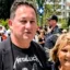 Στο ΟΑΚΑ με φανέλες των Metallica ο Στέλιος Πέτσας και η Σοφία Βούλτεψη – Οι επώνυμοι που βρέθηκαν στη συναυλία