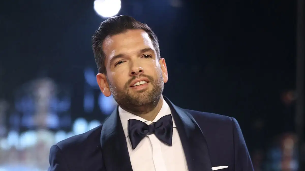 Ο Πέτρος Συρίγος τραυματίστηκε σε σοβαρό τροχαίο – «Έχω σπάσει τους δύο καρπούς στα χέρια μου» λέει ο σεφ