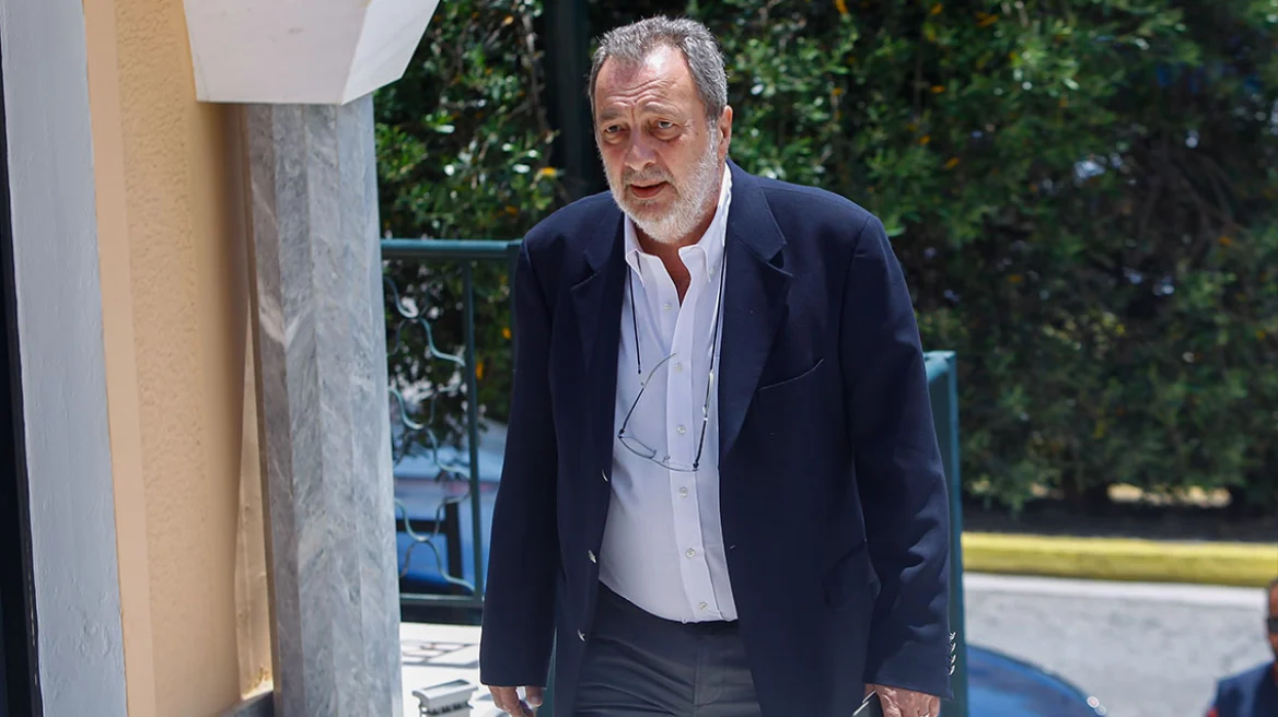 Τέλος εποχής για τον Στρατή Λιαρέλλη στον Ant1 μετά από 30 χρόνια